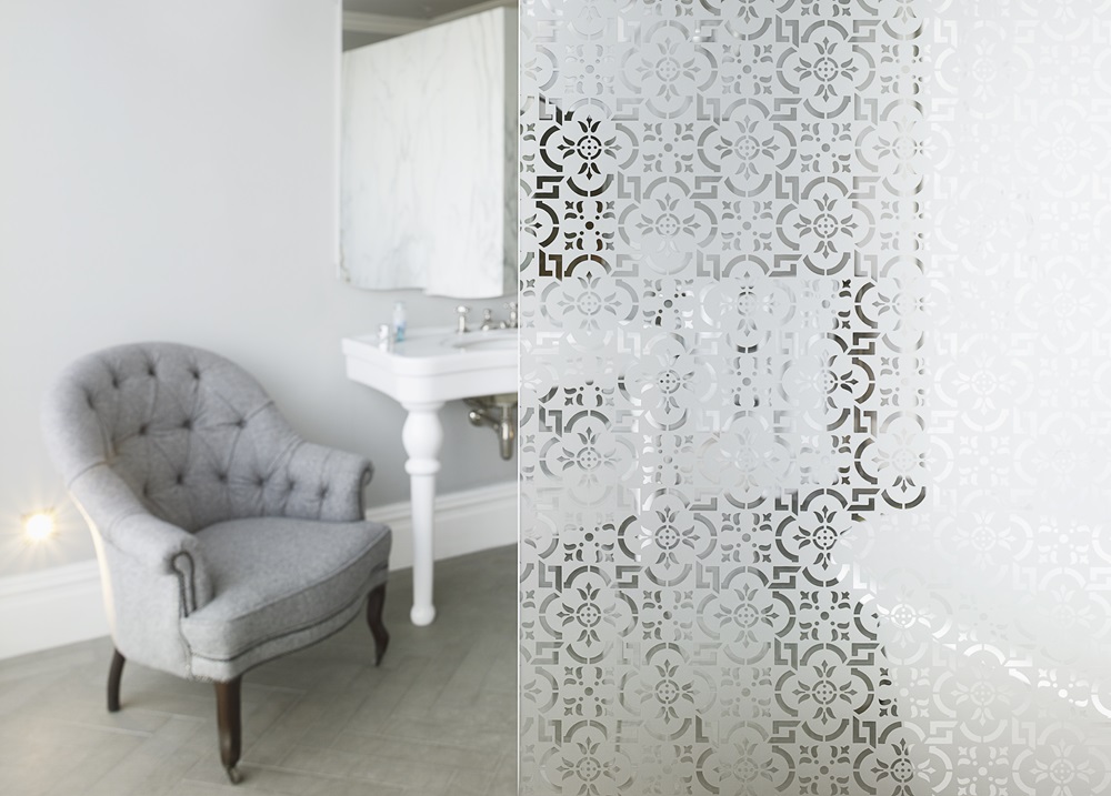 Oriel_Canterbury_Clear_Opaletch.jpg